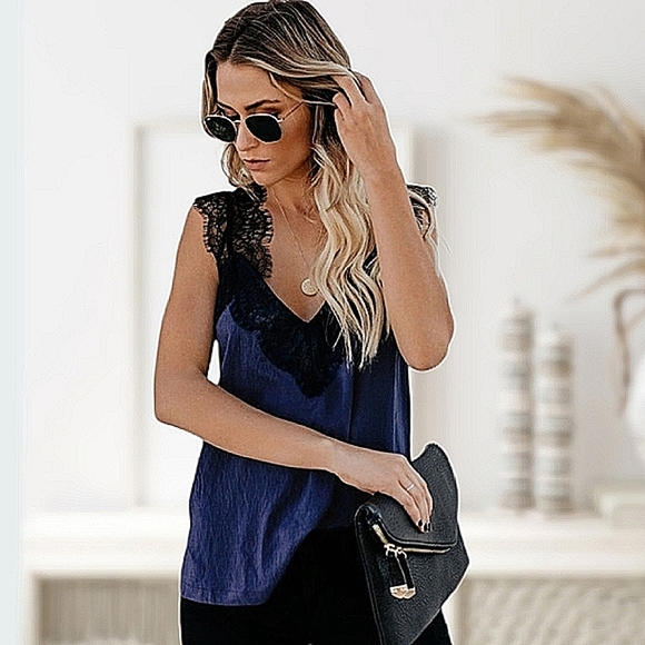 EYELASH LACE SLEEVELESS BLOUSE - Picture 6 of 9